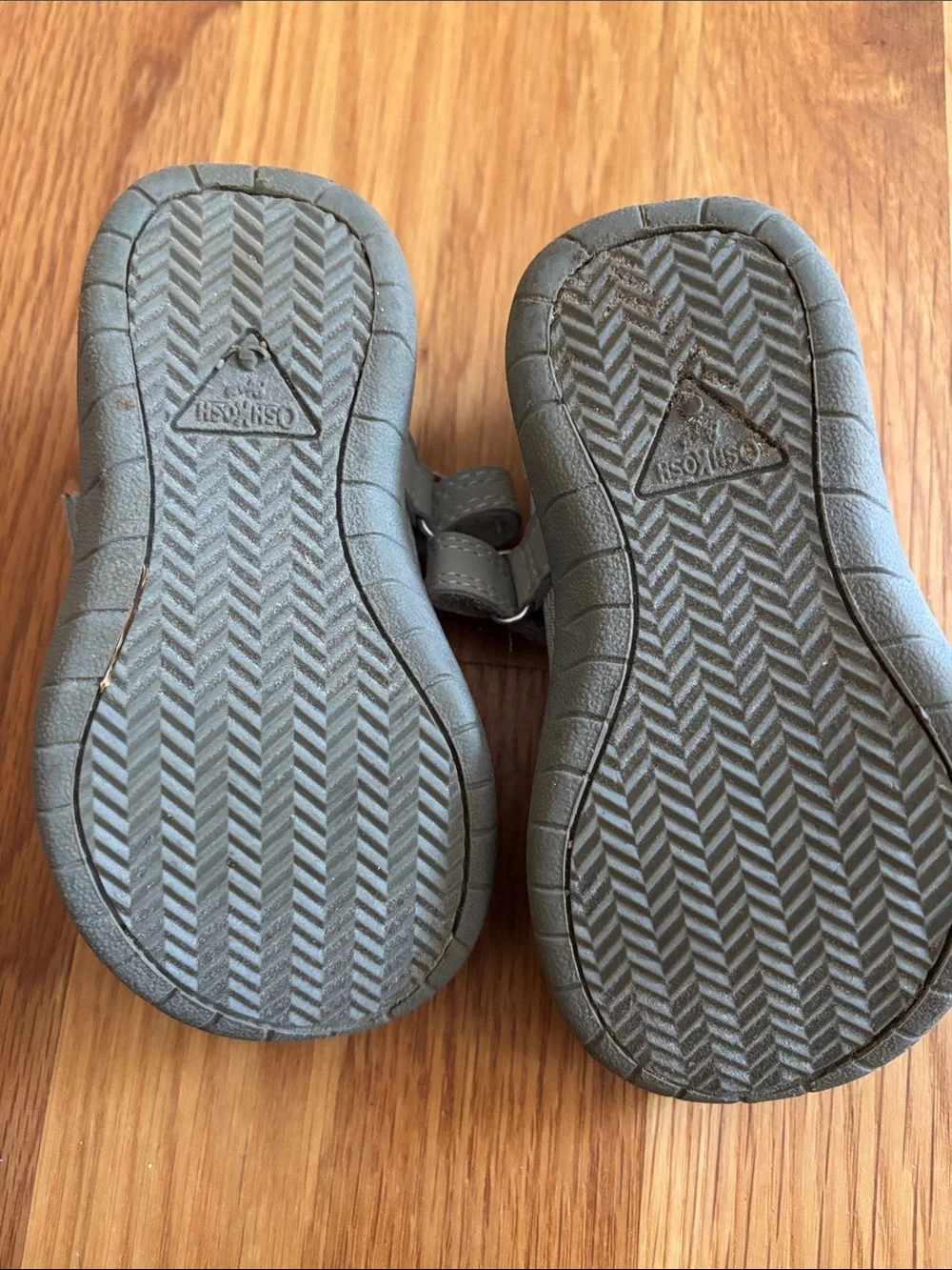 Size 6 Toddler Girls Osh Kosh B’gosh Shoes